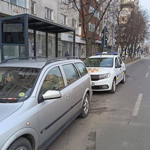 Șofer din Alexandria sancționat pentru parcare neregulamentară, în ciuda trucurilor