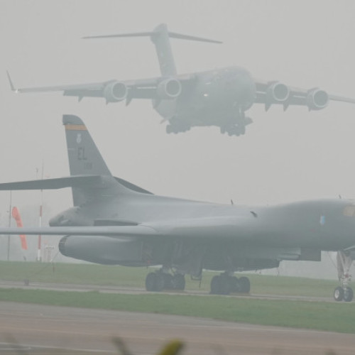 Marea Britanie își intensifică implicarea militară în Orientul Mijlociu