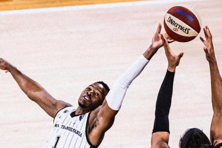 Universitatea Cluj învinge FCSB cu 3-1, înainte de play-off