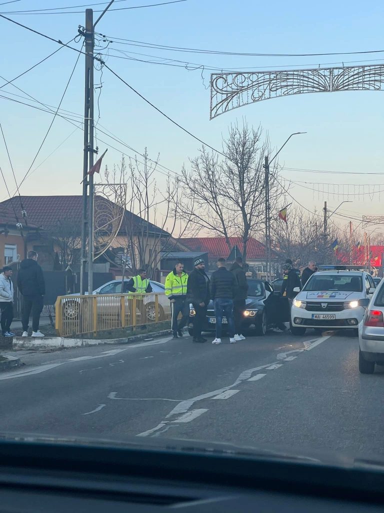 Cercetat penal după un accident rutier în Baia de Fier