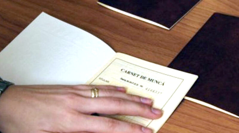 Dificultăți pentru hunedoreni din cauza lipsei Cărții de Muncă