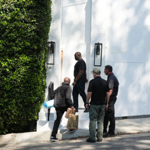 Femeie arestată pentru tentativă de omor la reședința Rihannei din Los Angeles