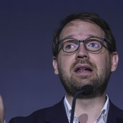 Dominic Fritz critică cererea PSD de anchetă la Ministerul Afacerilor Externe