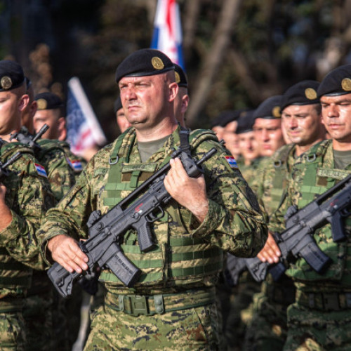 Croația reintroduce serviciul militar obligatoriu, atrăgând sute de tineri