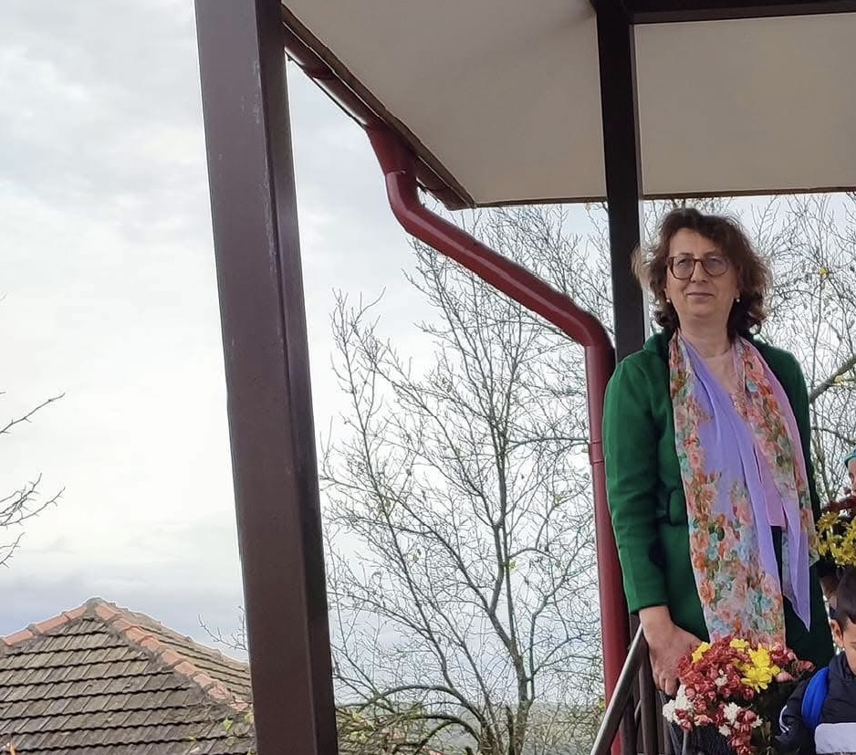 Doliu în comunitatea din Telești după moartea educatoarei Iorgovan Ioana Sinela