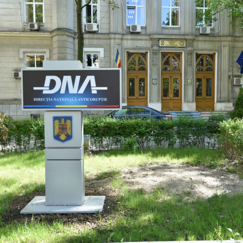 DNA acuză două persoane de șantajarea judecătorilor pentru răscumpărarea unui martor într-un caz de tentativă de omor