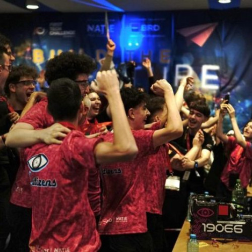 Echipa de robotică a Colegiului Cuza din Focșani, câștigătoare la competiția regională de la Iași