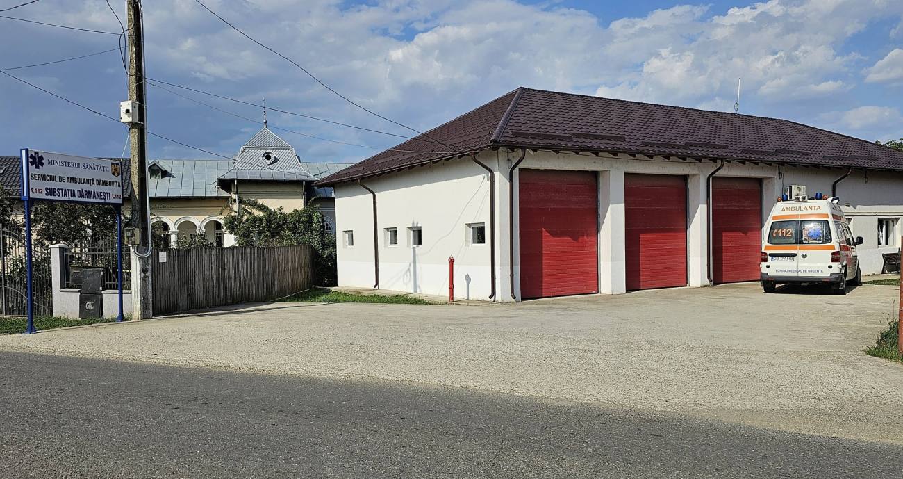 Primarul Dărmănești anunță transformarea unei clădiri abandonate în substație de ambulanță