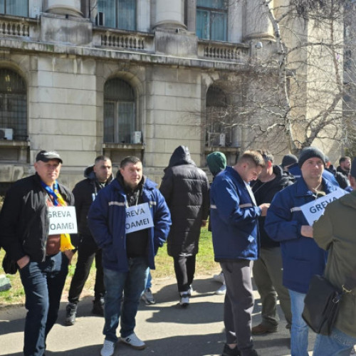 Protestul minerilor din Oltenia: Greva foamei în fața Ministerului Energiei