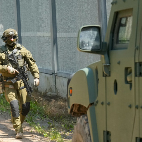 Polonia începe construcția unui nou gard la granița cu Belarus