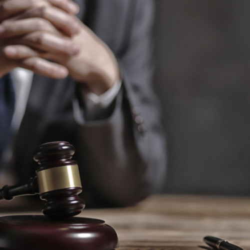 Primăria Bălțați, obligată să plătească 1,2 milioane de euro pentru un proiect european ratat