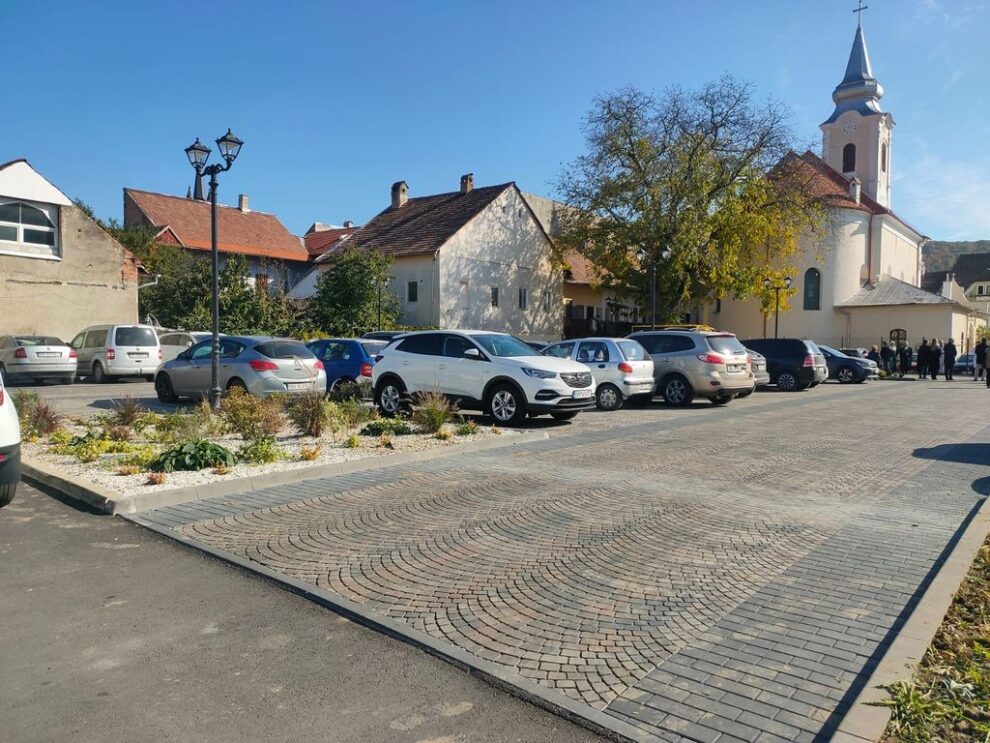 Parcul auto din oraș se modernizează cu noi locuri de parcare