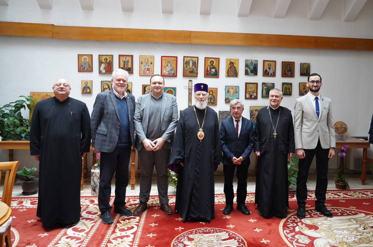 Mitropolitul Nifon întâmpină o delegație din Georgia la Târgoviște