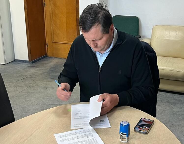 Primarul din Flămânzi, Dan Oloeriu, își recunoaște vina în dosarul de corupție