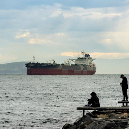 SUA emit derogare pentru importurile de petrol rusesc, în contextul tensiunilor din Iran