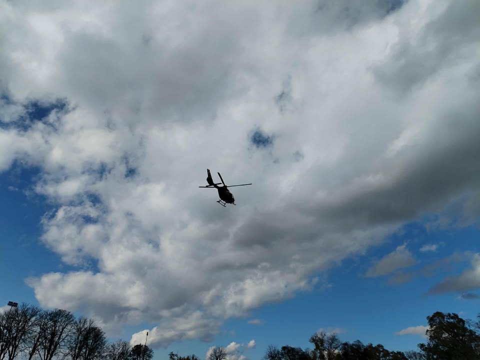 Elicopterul SMURD, în acțiune la Botoșani pentru un bărbat în stare gravă