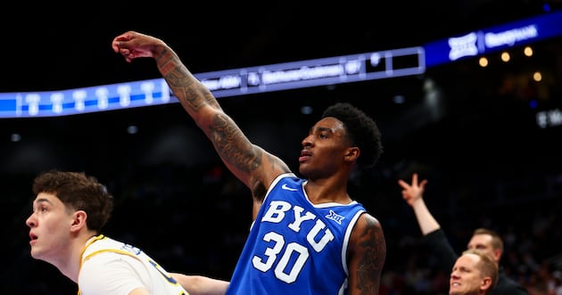 Performanța de 20 de puncte a lui Kennard Davis conduce BYU peste WVU