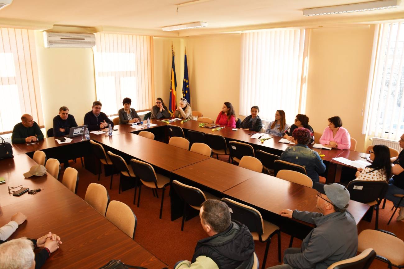 Fermierii din Răcari se informează despre Cererile de Plată APIA 2026