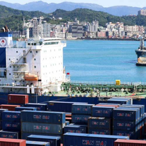 Războiul din Orientul Mijlociu provoacă haos în transportul global