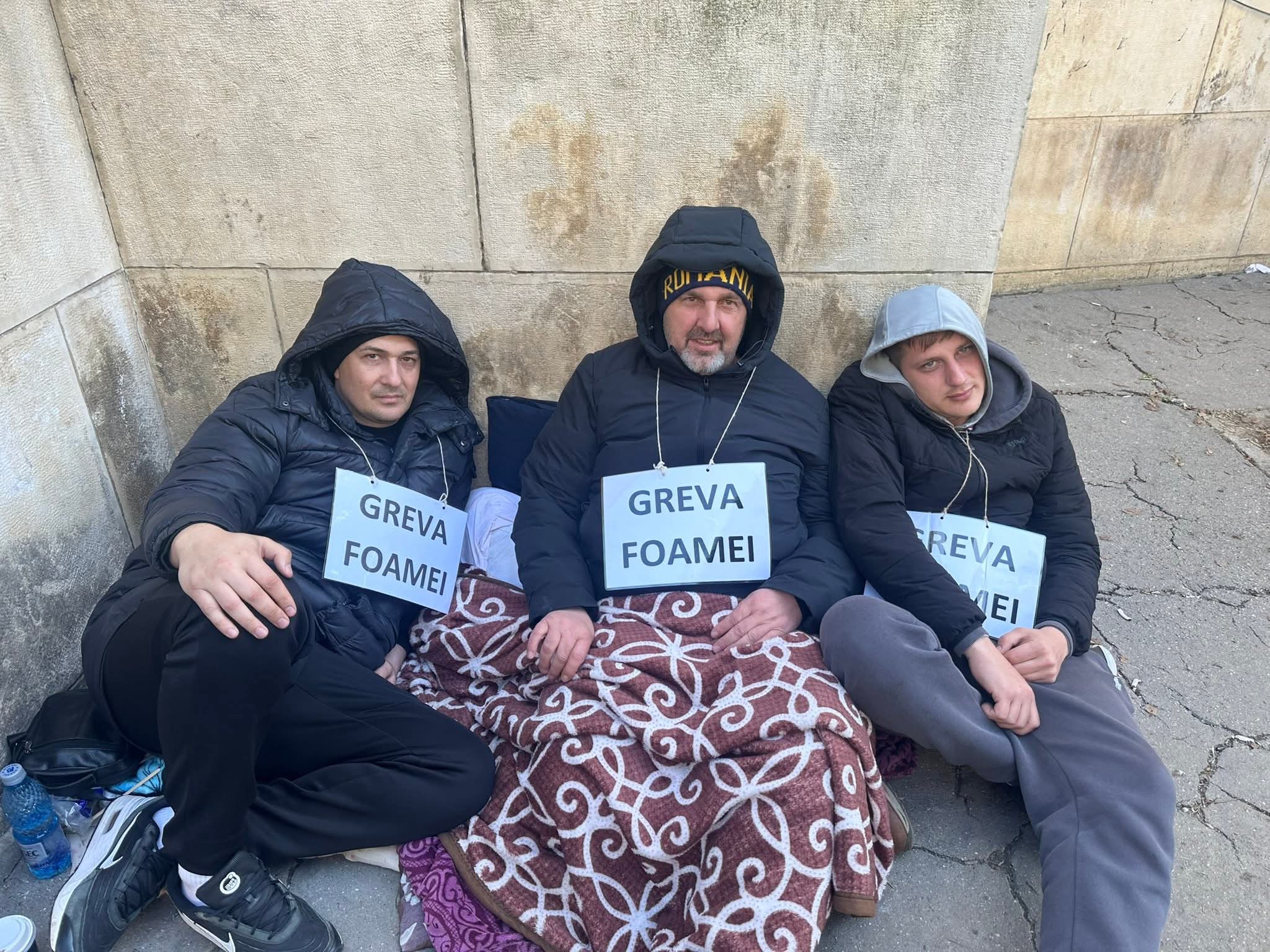 Salariații Complexului Energetic Oltenia suspendă greva foamei după trei zile de protest