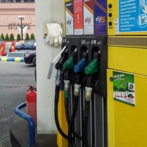 Prețurile carburanților ating noi maxime în această dimineață