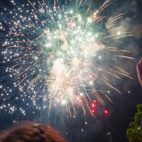 București renunță la artificii și impune taxe pentru spectacole pirotehnice