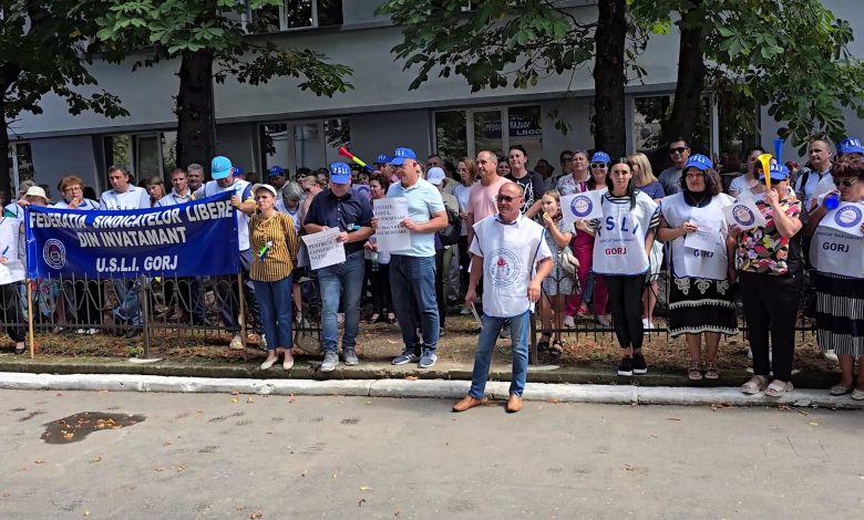 Scandal în educație: Sindicatele atacă premierul înainte de simulările naționale