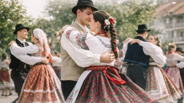 Primarul Bogdan Pivaliu celebrează Ziua Maghiarilor de Pretutindeni la Florești