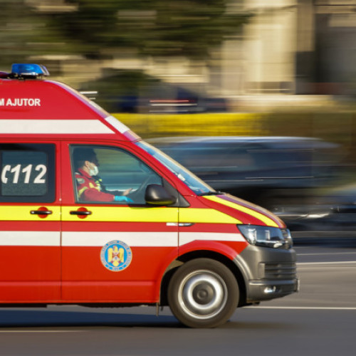 Adolescent rănit grav după ce o poartă de fotbal a căzut peste el