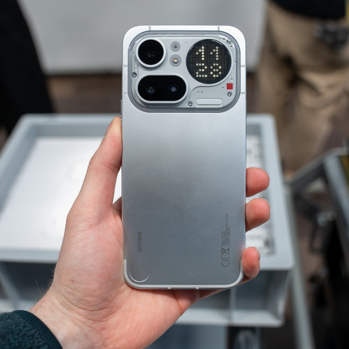 5 telefoane Android pe care ar trebui să le cumperi în loc de Nothing Phone 4a Pro