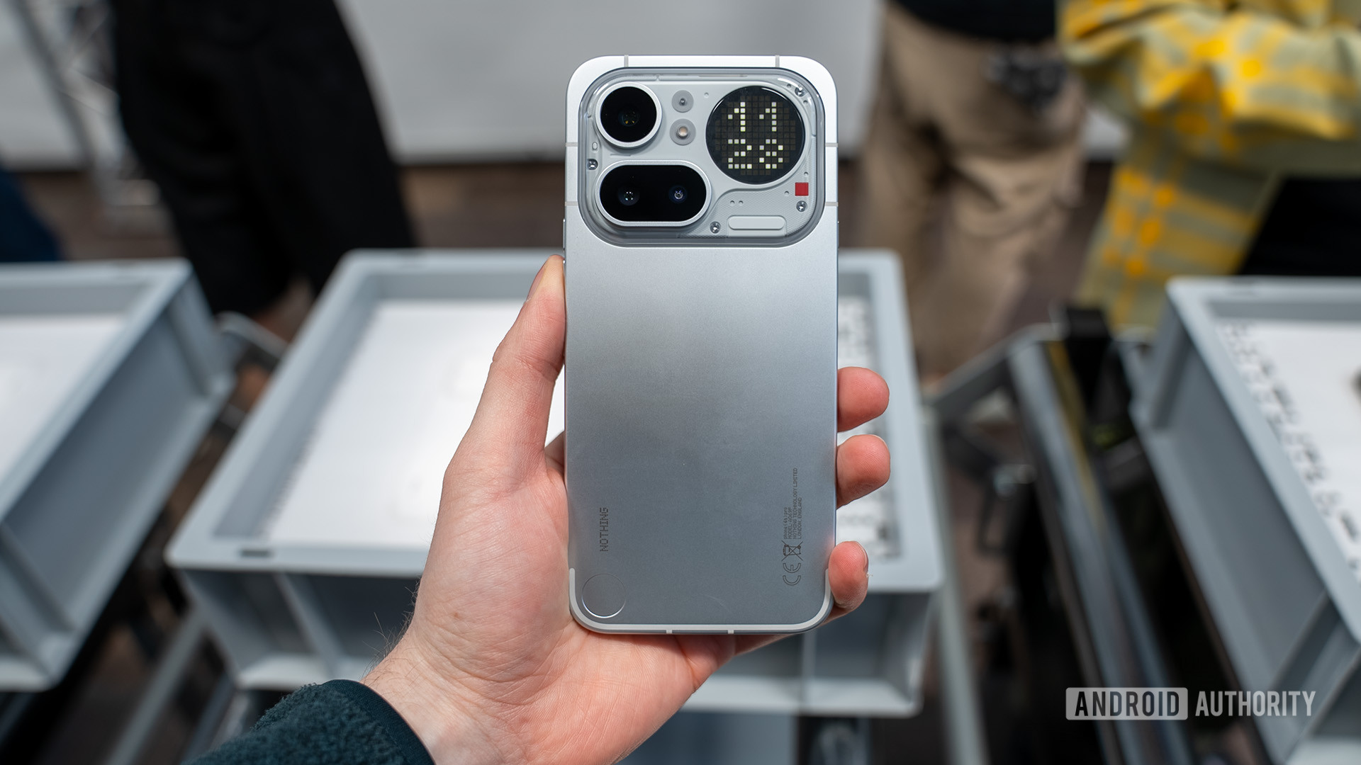 5 telefoane Android pe care ar trebui să le cumperi în loc de Nothing Phone 4a Pro