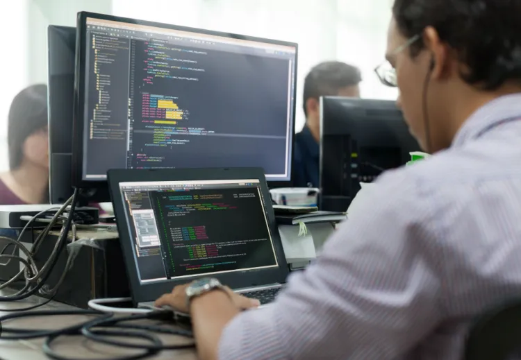 Povestea unui antreprenor român: Provocările din startup-uri și dependența de AI