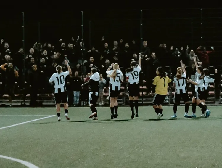 Universitatea Cluj feminine spulberă CFR Cluj în derby, iar fanii visează la succesul masculin