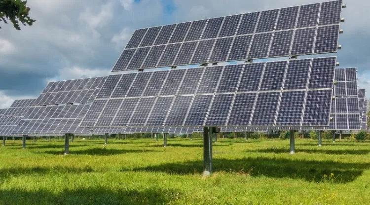 Rîșca, comuna din Cluj, obține autorizația pentru un parc fotovoltaic