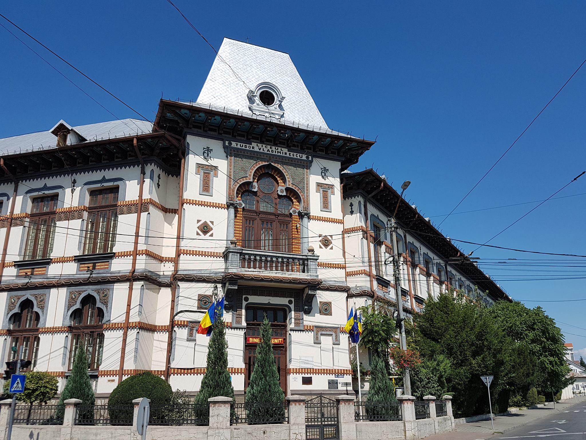 Șapte școli din Gorj primesc certificatul „Școală Europeană 2025”