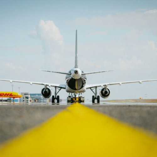 Companiile aeriene europene contestă regulile UE privind combustibilul sintetic pentru avioane