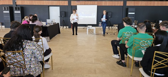 Elevii din Ilfov transformă ideile în afaceri la competiția Business Plan