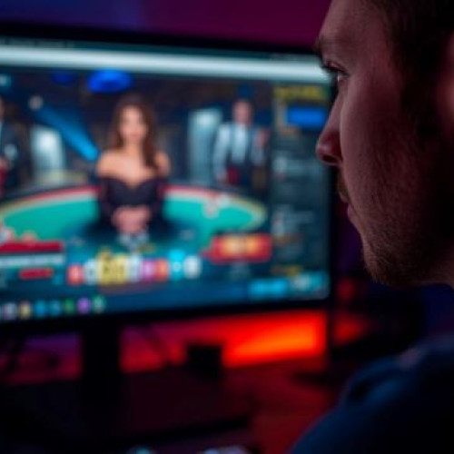 Influencerii din domeniul jocurilor de casino online: divertisment și responsabilitate