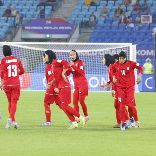 Un al cincilea membru al echipei feminine de fotbal din Iran renunță la azil în Australia