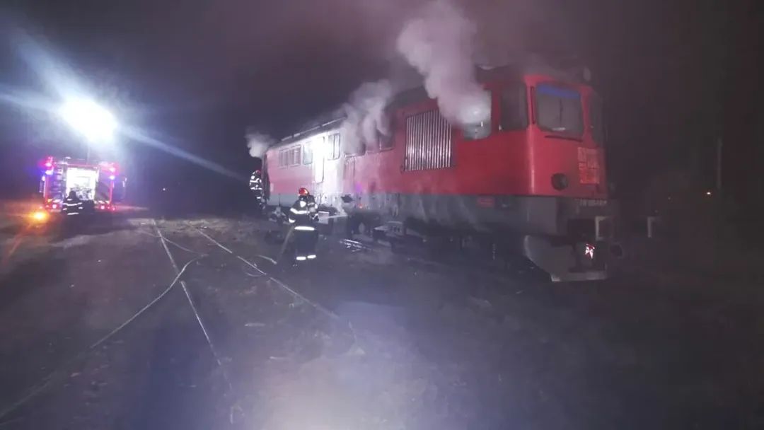 Incendiu la o locomotivă în Gara Episcopia din Oradea