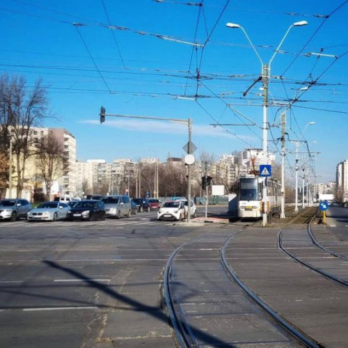 După furarea şinelor şi a obiectelor din fier de pe o linie de tramvai, doi bărbaţi au fost arestaţi preventiv şi sunt suspecţi în alte furturi.