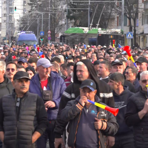 Protestele minerilor continuă la Târgu Jiu în fața concedierilor anunțate