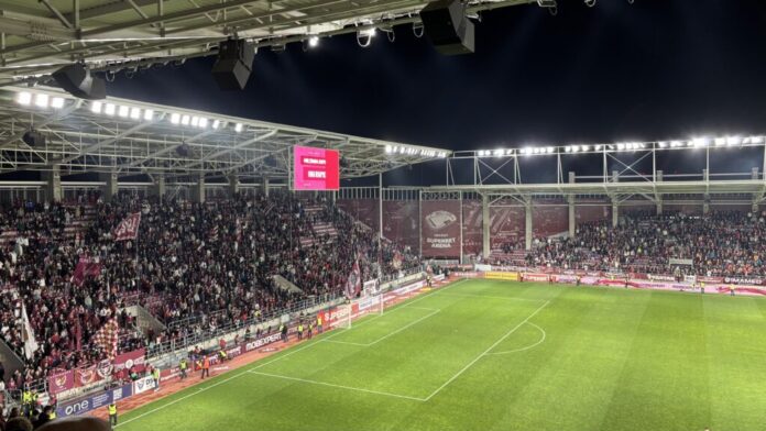 Rapid București sancționat cu amendă și închiderea unui sector de stadion