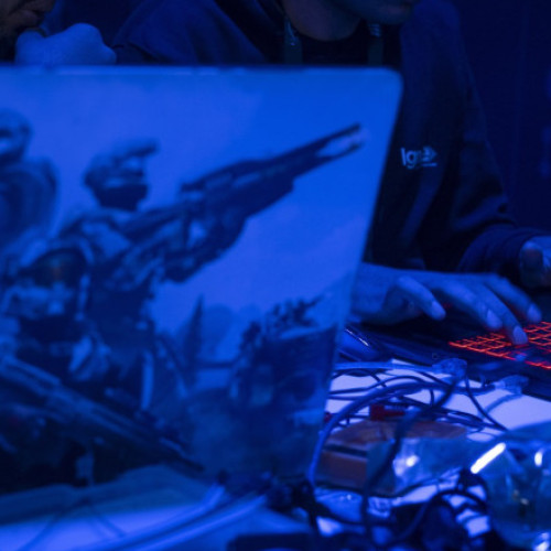 Atacurile cibernetice escaladează în conflictul dintre Iran, SUA și Israel