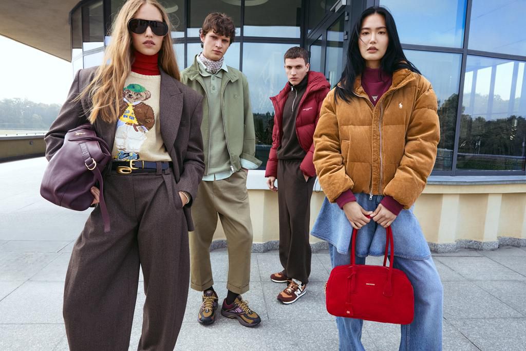 Pantofii pentru costume la comandă: eleganță și confort în orice context