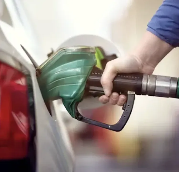 Prețurile carburanților din România ating recorduri istorice