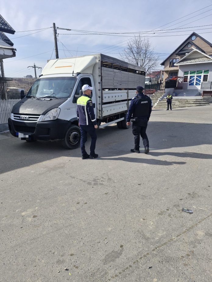 Poliția din Vrancea desfășoară razie în trei localități