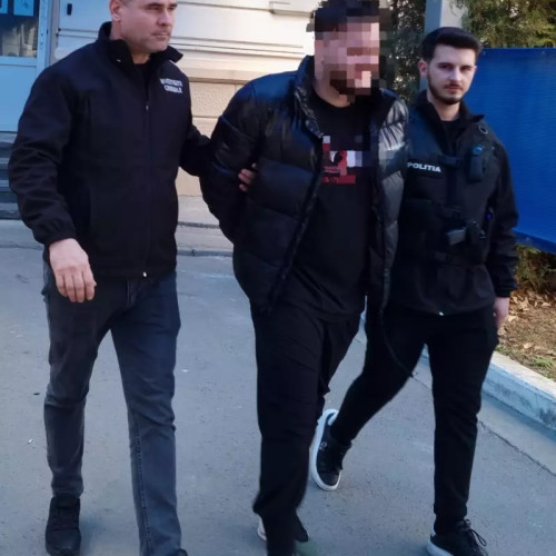 Tânărul suspectat de tâlhărie calificată pe strada Dezrobirii a fost reținut de polițiști