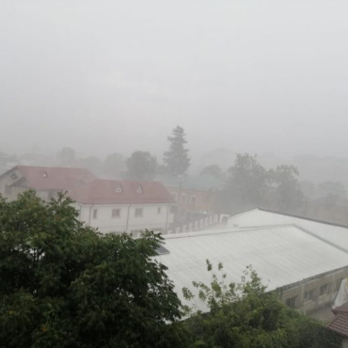 Atenționarea meteo: ploi și vânt în următoarele două zile în jumătatea de est a țării