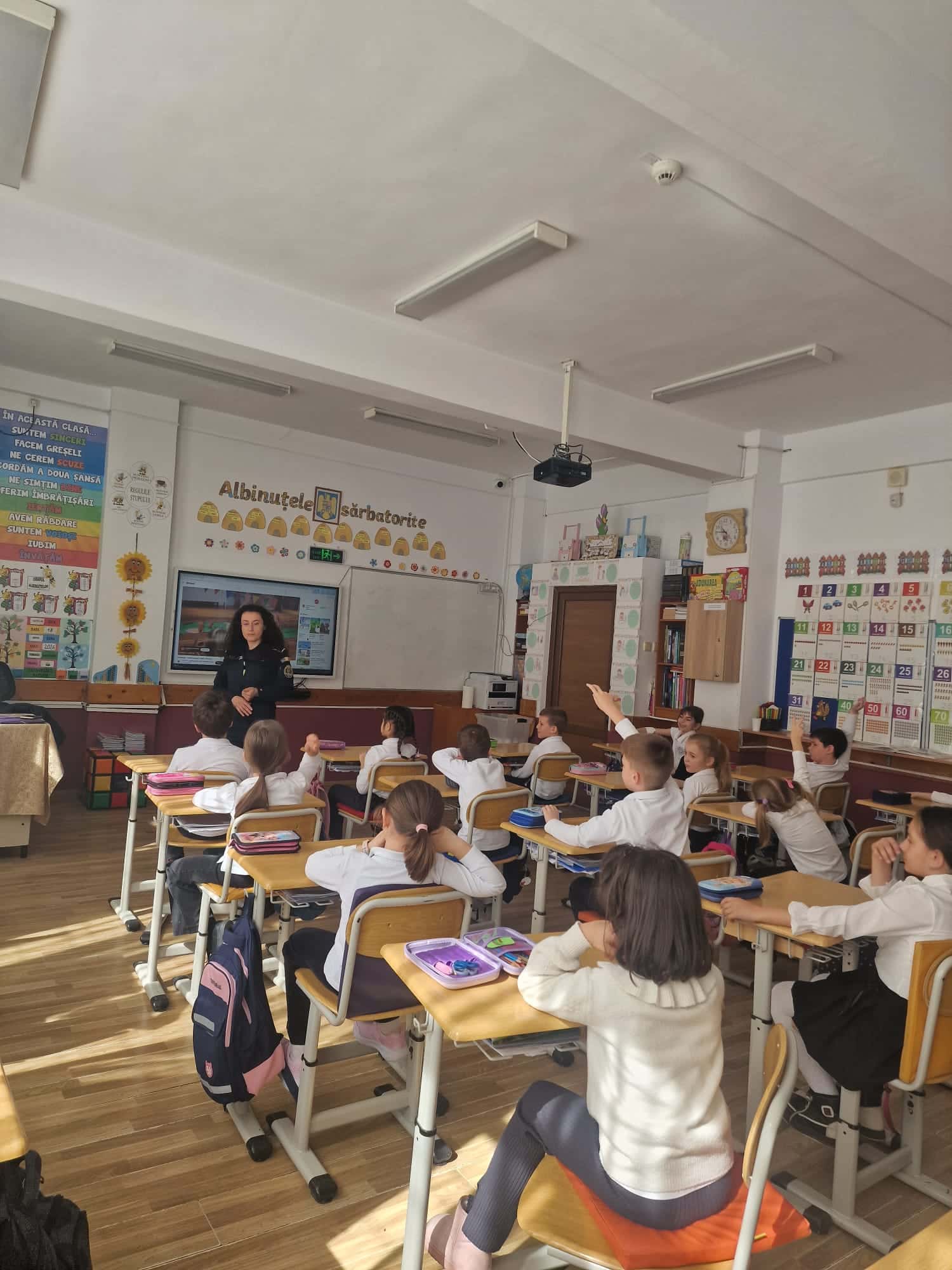 Poliția din Tulcea desfășoară activități de prevenire în școli